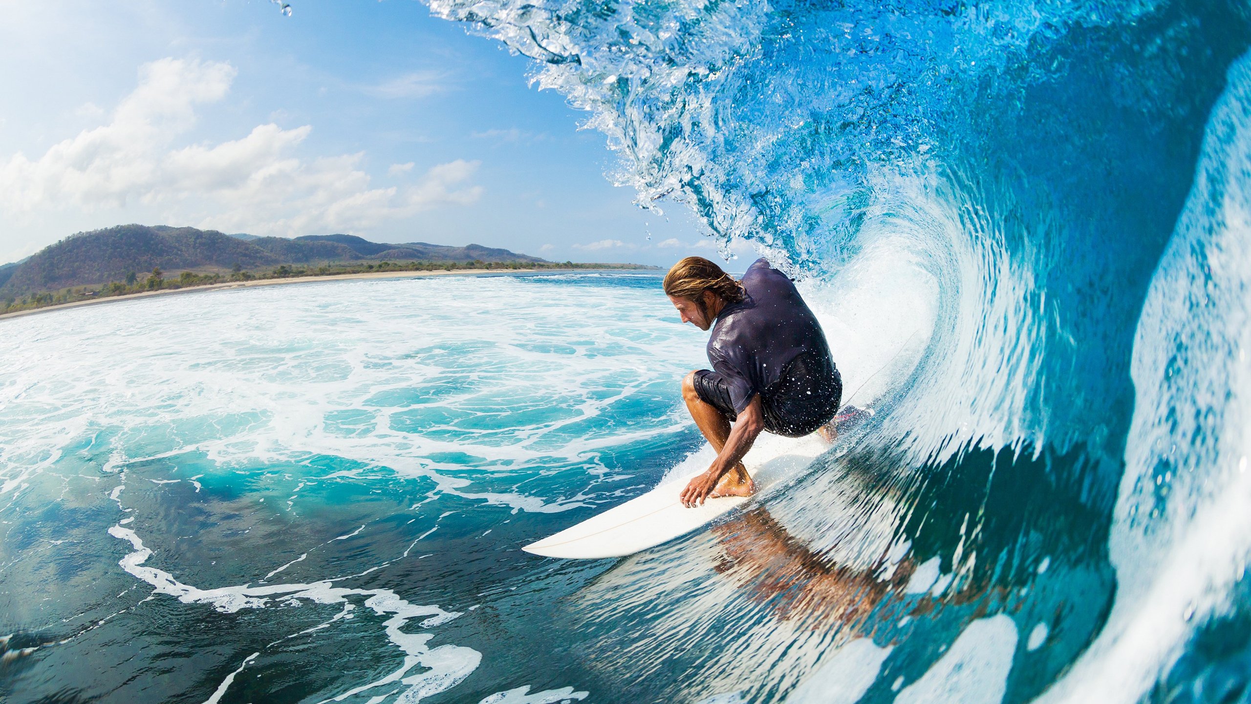 NBA季后赛季后赛对决在即！武汉三镇演练定位球，北京国安密集防守应对